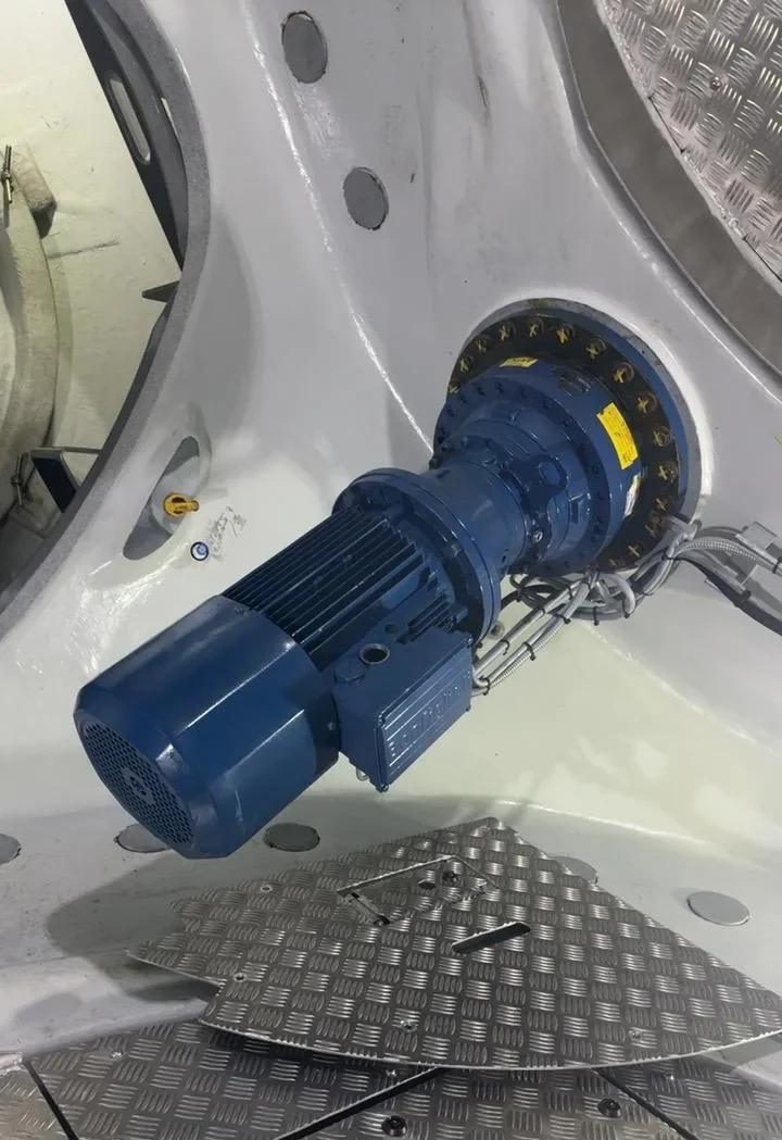 Wind turbine yaw system motor and gearbox